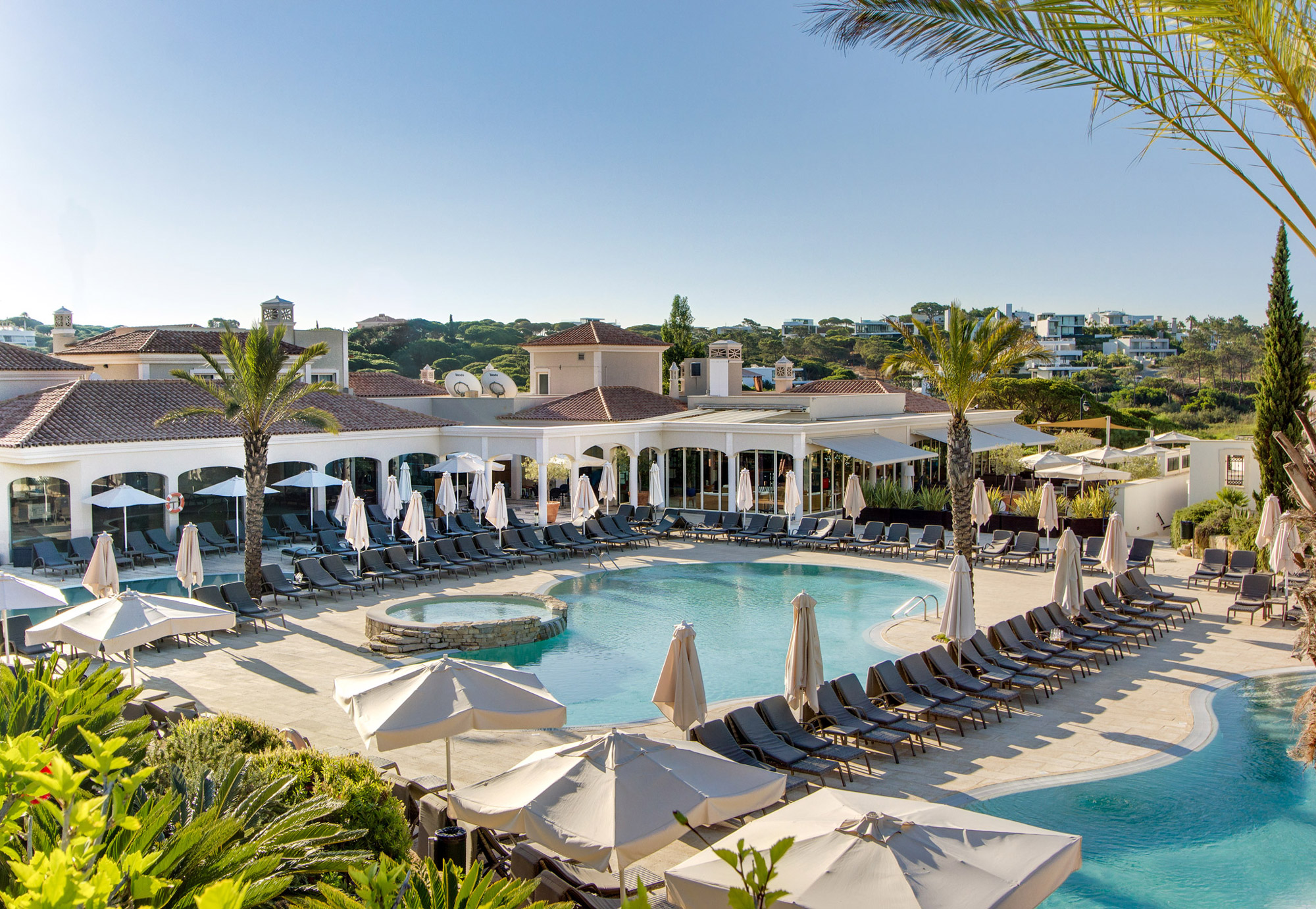 Outdoor Swimming Pools in Vale do Lobo Dunas Douradas Beach Club